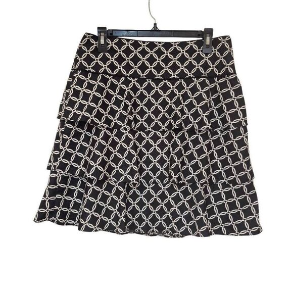 White House Black Market Women's Black & White Poly Geometric Print Tiered Lined - Picture 2 of 9
